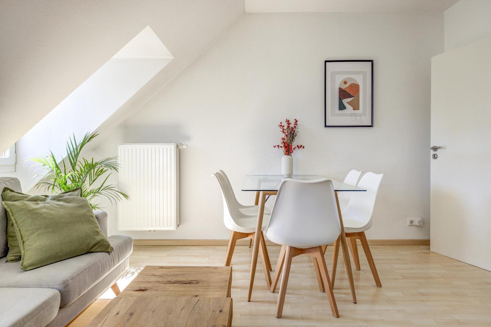 Home By Doni I Serviced Apartments I Ruhig I Zentral Nahe Rmcc, Staatsheater & Landtag ヴィースバーデン エクステリア 写真
